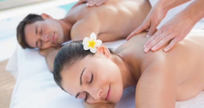 couple-massage-outcall